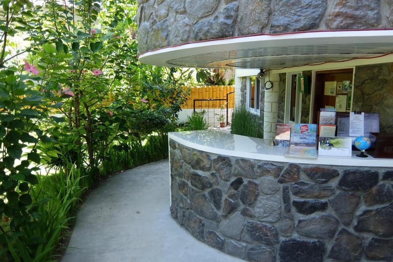 Greenyard Inn Manoc-Manoc Exteriör bild